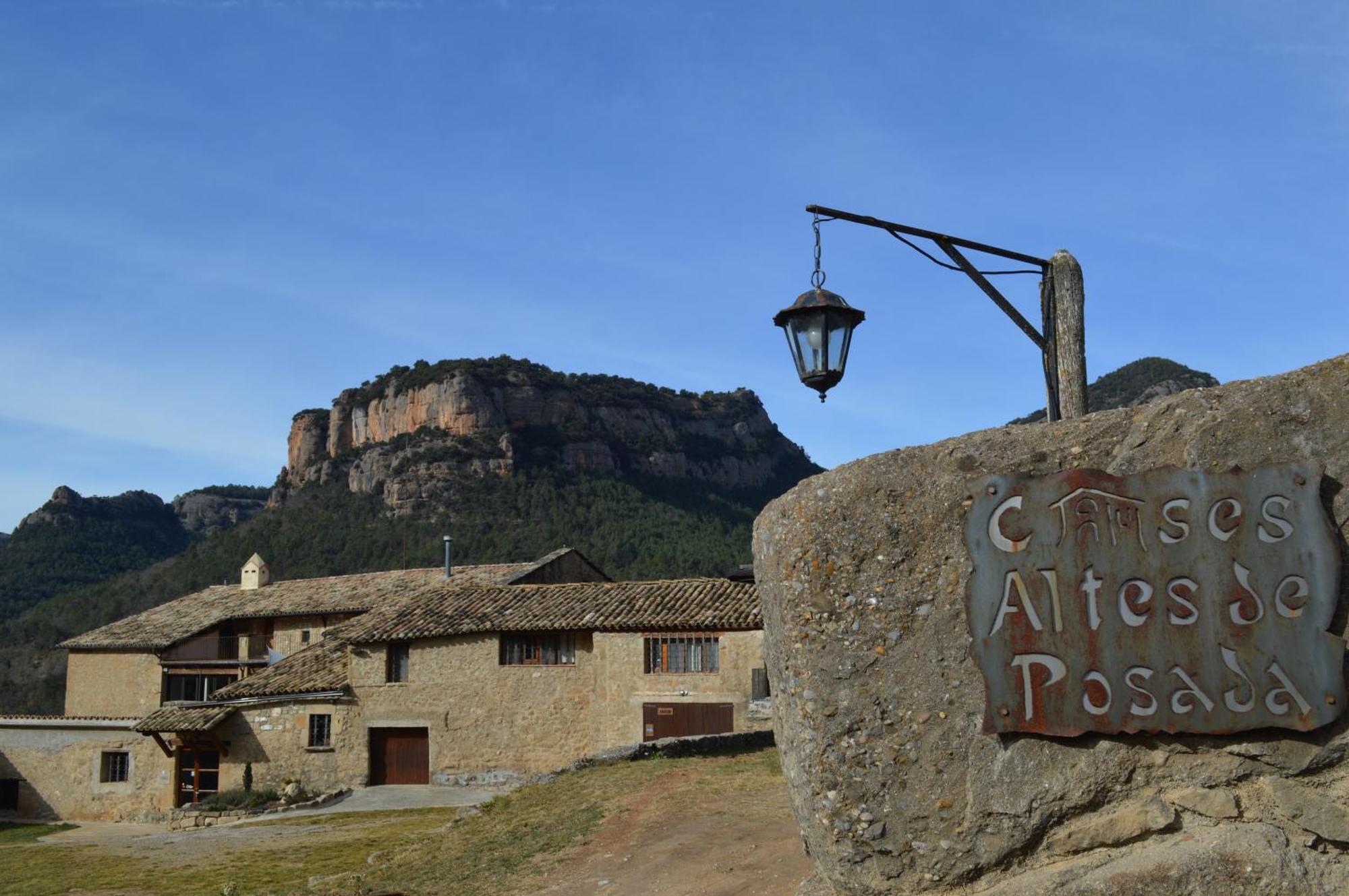 Cases Altes De Posada Navés Extérieur photo
